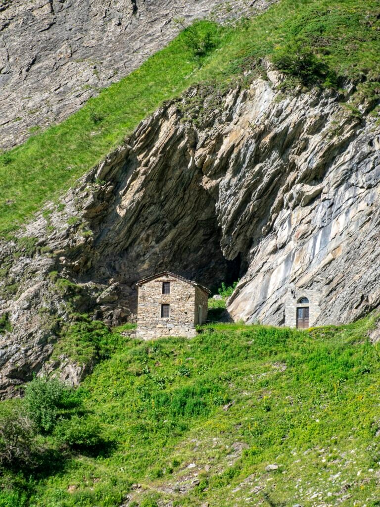 Cappella_Roccia_Licony Cappella Alpe Liconi Valle d'Aosta