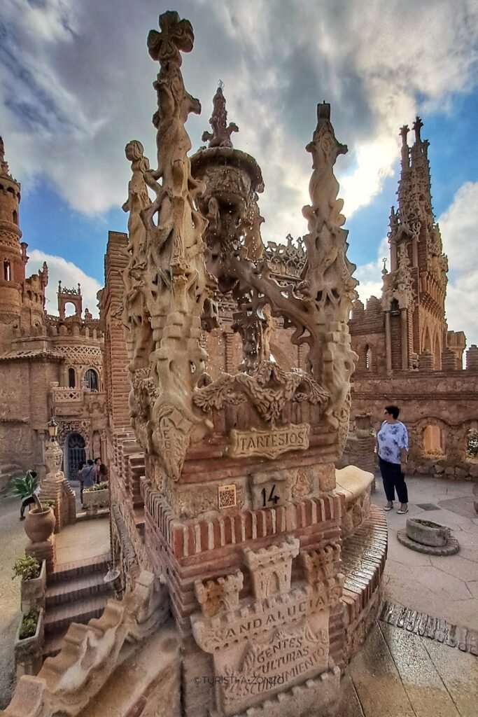 Castello_Colomare_Colombo Castelli dell'Andalusia in camper: Castello di Colomares