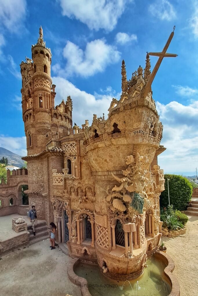 Cristoforo_Colombo_Castello_Colomares Andalusia in camper: i castelli
