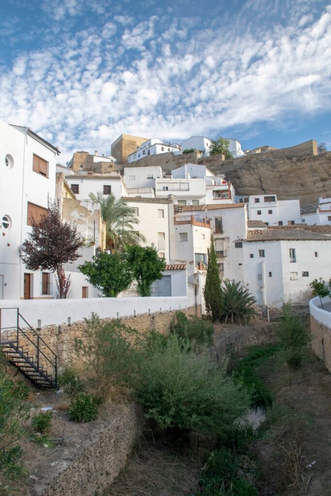 Setenil de la Bodega: la via dei Pueblos Blancos di Andalusia