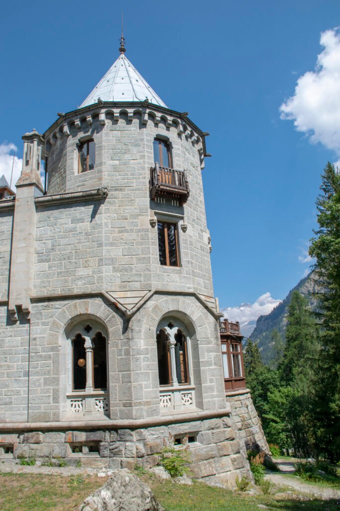 Torre-Castel-Savoia Architettura del Castel Savoia